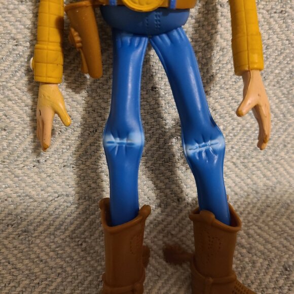 Disney's Toy Story Sheriff Woody 7” action figure - Picture 2 of 8